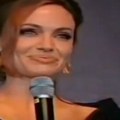 "Dobro veče" poručila Anđelina Džoli u Sarajevu se svim okupljenima zahvalila na dolasku, evo o čemu se radi! (video)