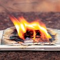 Šta raditi ako vam se mobilni telefon pregreje od vrućine? Tokom letnjih dana morate biti na dodatnom oprezu