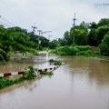 Poplave kakve Rumunija nije doživela u istoriji, uništeni mostovi! Mnogo ljudi evakuisano, ima žrtava, delovi zemlje potpuno…