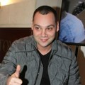 U Grčkoj pazario 2 stana, a SAD pokazao koliko zarađuje: Darko Filipović pao u trans, sam sebi lepi evre na čelo (foto)