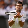 Đoković dobio rat živaca! Šta je sve Novak izdržao i ipak se plasirao u četvrtfinale Vimbldona!