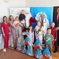 “Dunav” i ove godine obradovao decu novogodišnjim paketićima