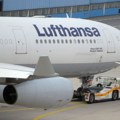 Lufthansa srezala prognoze nakon slabijeg drugog tromjesečja