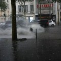 Pariz pogodilo stravično nevreme! Apokaliptične scene iz "Grada svetlosti", Francuska ne pamti ovakvu oluju! (video, foto)