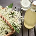 Recept za sirup od zove koji budi uspomene na detinjstvo