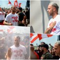Fotografije sa dočeka marka arnautovića o kojim bruji Srbija: Pogledajte atmosferu za pamćenje i neverovatan izliv emocija od…