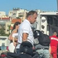 (Video) Teška nesreća na Brankovom mostu: Oboren motociklista, stvaraju se velike gužve