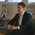 Ološ, ološ, najgori ološ, ološ, sa dna kace: Kako je Brnabić u Briselu "peglala" Vučićevu "jednu" uvredu