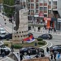 Srpsko kolo zaustavilo Severnu Mitrovicu: Građani na putu za glasanje gledali u šoku