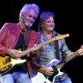 Muzički rokenrol vremelov i revija nezaboravnih hitova: Čuvena grupa Smokie po prvi put nastupila u Srbiji