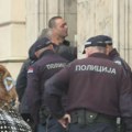 Policijska racija uživo pred kamerama prorežimskih tabloida: Zašto, ako nije imalo veze sa smrću studentkinje
