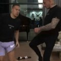 Džakić šutnuo Baku Praseta usred lajva: Ovaj pao i počeo da jauče, snimak postao viral na društvenim mrežama