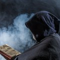 Francuska: Gradonačelnik optužen za silovanje i vođenje kulta!