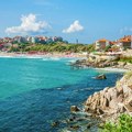 Obrok u restoranu već od 10 evra: Evropsko letovalište postalo hit među turistima
