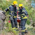 "Odjednom se čuo prasak, kao eksplozija." Strašan prizor zatekao meštane Novog Pazara: reagovali vatrogasci.