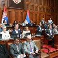 Nastavlja se sednica Skupštine o nepoverenju Vladi Srbije, predlagač Aleksić (NPS) prvi dan izlagao četiri sata
