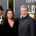 Porodično okupljanje na crvenom tepihu: Pirs Brosnan zasenio sve, ali njegov sin Paris je nova zvezda (foto)