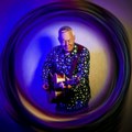 Živa legenda gitare: Tomi Emanuel u Sava Centru