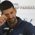 Novak zakasnio u Pariz, pa morao javno da se izvini!