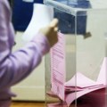 Izborni materijal potpuno bezbedan i čuva se u skladu sa zakonom
