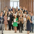 Svečano uručeni sertifikati Mladim liderima 11. generacije: Kroz program edukovano više od 370 mladih u Srbiji