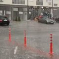 Dok većina Srbije gori, negde tutnji grad! Pogledajte kakvo je nevreme pogodilo Kruševac - evo gde će danas još stići…