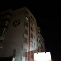 Dete palo sa petog sprata u Novom Pazaru