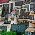 Kupila kuću u Italiji za evro i pretvorila je u svoj dom iz snova: Evo koliko je sve koštalo
