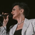 Glas koji spaja prostor i vreme – koncert Amire Medunjanin u Ekata amfiteatru