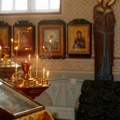 Sveci i običaji u novembru Praznici i svetitelji koje proslavlja cela Srbija kada se pali sveća za dušu i dom