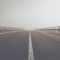 Stanje na putevima: Magla, odroni, popodne gužve