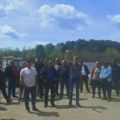 Protest zbog deponije u blizini Uvca: Meštani blokirali dovoz otpada, optužuju nadležne za višegodišnje ignorisanje problema…