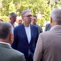 Vučić obilazi Industrijski kombinat livnicu Guča, obraća se građanima