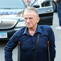 „ZBOG GREŠKE RODITELJA HODAM NA ŠTAKAMA“ Naš pevač otvorio dušu o teškoj sudbini: „Zameram im što su odbili operaciju“…