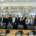 Projekat Vlade, eparhije i fondacije „Sveta Petka“: Macut sa episkopom Heruvimom ugostio mlade Srbe iz Hrvatske koji…
