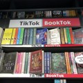 Druga strana TikToka: Privukao mlade da čitaju knjige