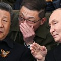 Si Đinping pokazuje da želi da bude u Putinovoj blizini, ali ne previše