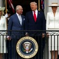 "Donalde, vidi kako je sladak kralj Čarls" Tramp ugostio britansku kraljevsku porodicu, pa tokom govora pomenuo svoju majku…