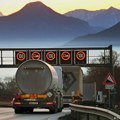 Kamioni voze nedeljom zbog plitke Rajne