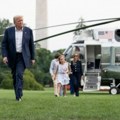 Trump: SAD će povećati carine na kanadske automobile na 50%
