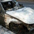 Na Novom Beogradu izgorelo 10 automobila VIDEO