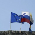 Građani Slovenije u nedelju izlaze na četiri referenduma