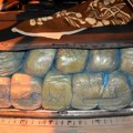 Uhapšen mladić iz Šapca: Policija mu u kolima našla više od 40 paketa sa 219 kila nedozvoljene "robe"