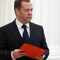 Medvedev najavio dve "prijatne" vesti za Kijev