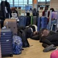 Nišlije na aerodromu u Tel Avivu i dalje zabrinuto čekaju na evakuaciju iz Izraela