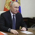 Putin se sastao sa članovima nove vlade: "Za siguran razvoj naše zemlje važno je da delujemo jedinstveno"