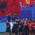 Albanac suspendovan zbog vređanja Srbije i Severne Makedonije