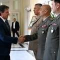 Ministar Gašić obišao Vojnoobaveštajnu agenciju i sastao se sa budućim izaslanicima odbrane