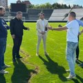 "Večiti derbi" u senci vandalizma: Slike osoba koja su uništile travnjak na stadionu Partizana postoje, ali nadležnima…