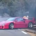 Neko je razbio Ferrari F40 koji je u vlasništvu F1 vozača Landa Norisa